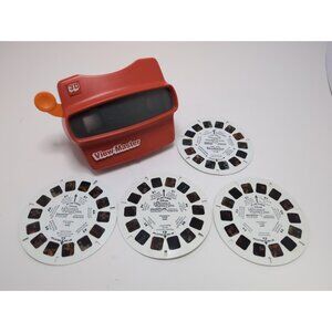 Viewmaster 3D Viewer Red Classic Vintage w/ Hunchback of Notre Dame Reels